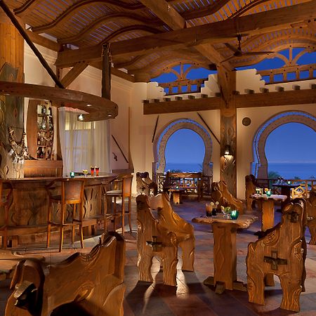 Charmillion Club Resort Charm el-Cheikh Extérieur photo The restaurant at the resort