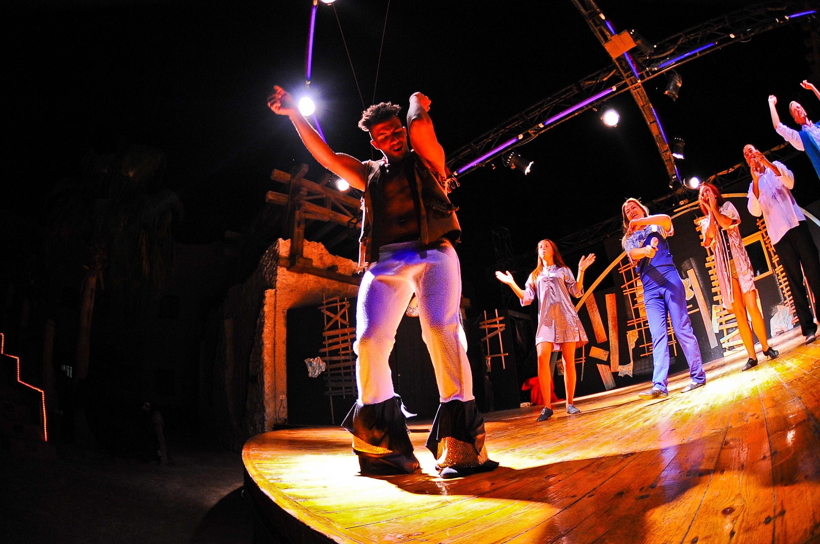 Charmillion Club Resort Charm el-Cheikh Extérieur photo The Pirate's League at Disney's Hollywood Studios