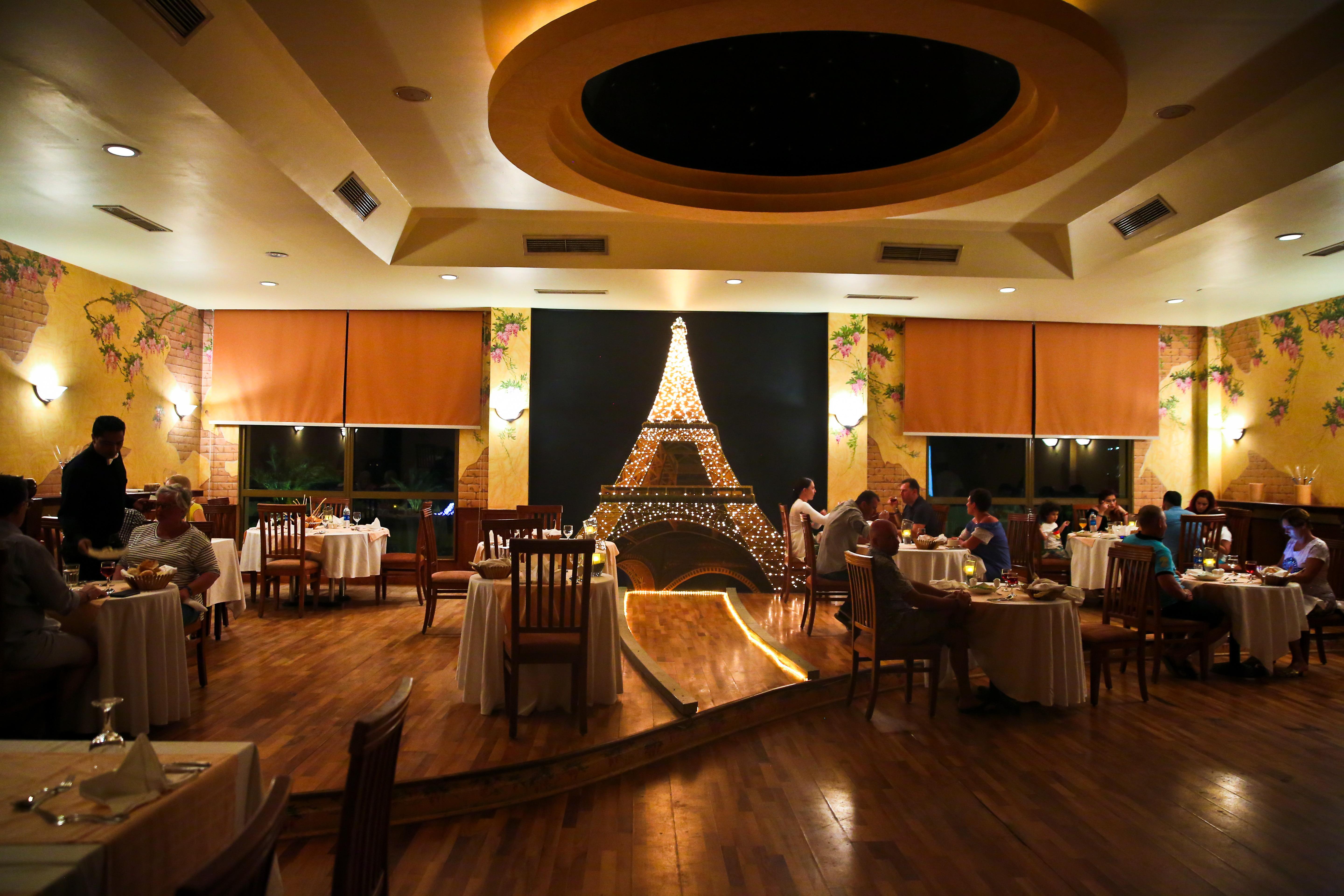 Charmillion Club Resort Charm el-Cheikh Extérieur photo Interior of the restaurant
