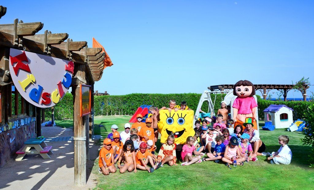 Charmillion Club Resort Charm el-Cheikh Extérieur photo SpongeBob SquarePants and Dora the Explorer at Legoland Windsor Resort